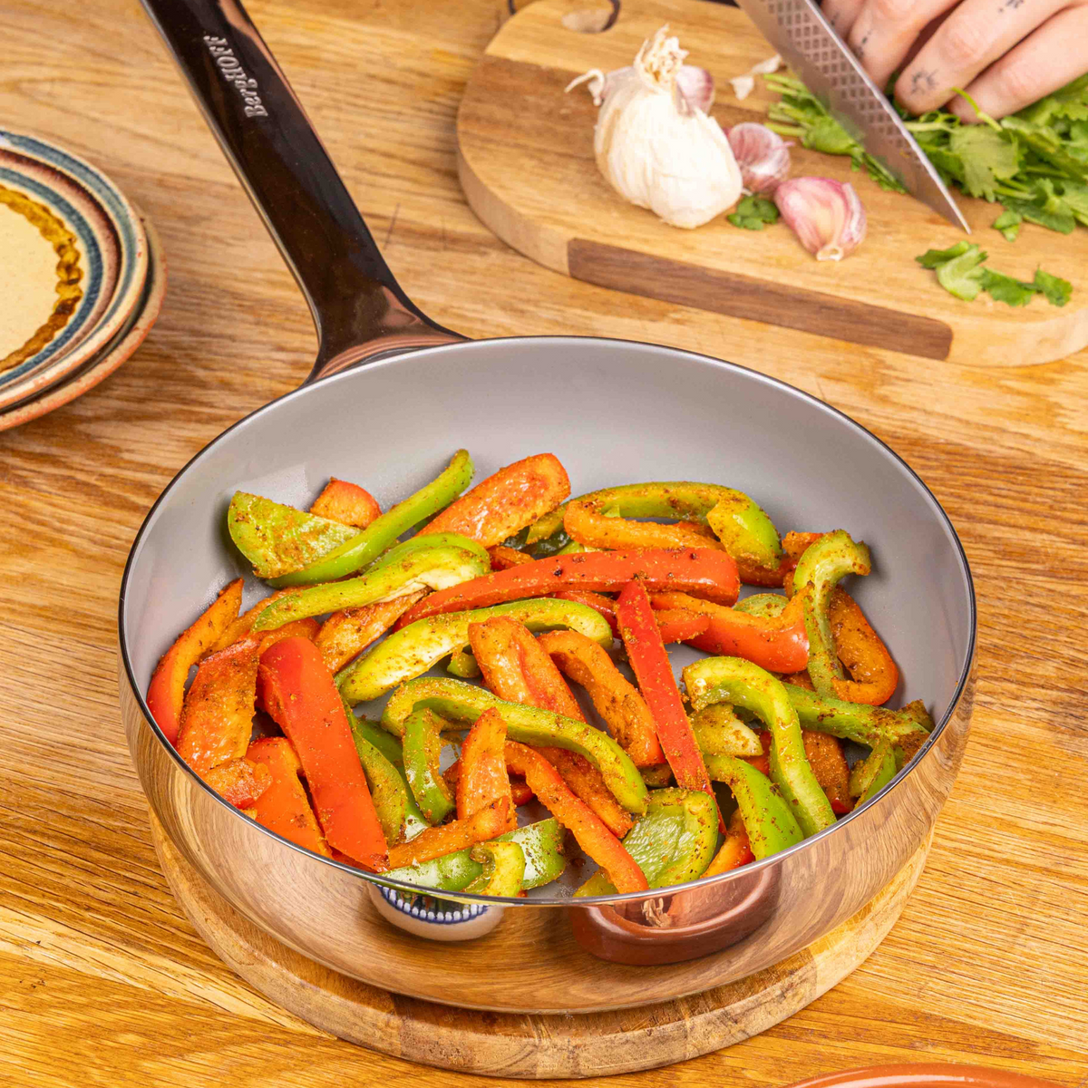 belly-non-stick-frying-pan-20-cm-stellar-steel-lifestyle